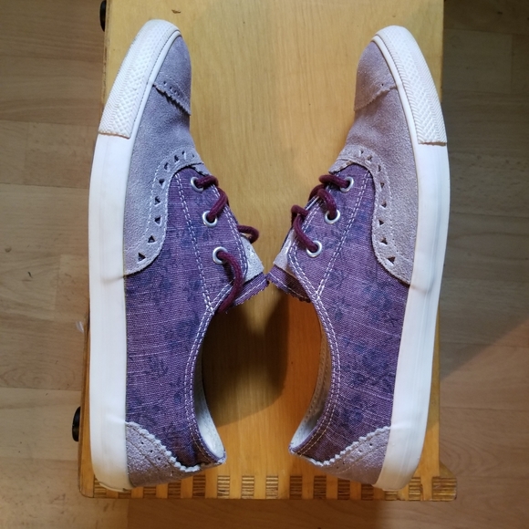 Converse All-Star Dainty Brogue Size 8/Size 6Y
